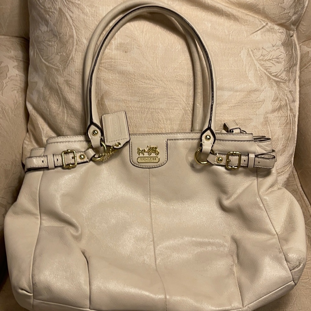 White Coach Shoulder Bag!
